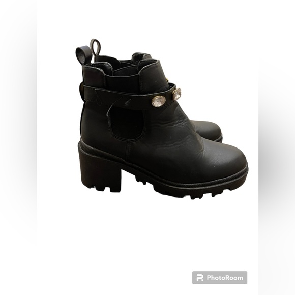JCP Brand Black Chunky Bootie with Jewels - Picture 5 of 6